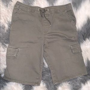 Cargo shorts with drawstring